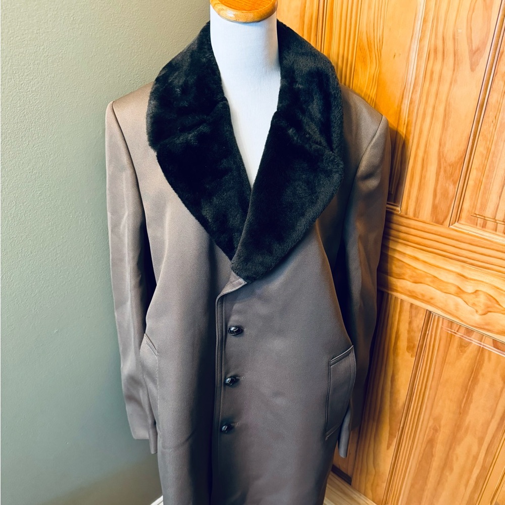 Vintage London Fog Faux Fur Men’s Trench Coat (42L)